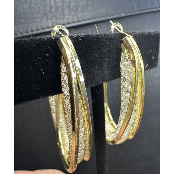 lot 2 gold Tone Oval hoop earrings subtle bling elegant interesting - Picture 5 of 15